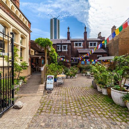 Lotus Guesthouse Londra Dış mekan fotoğraf