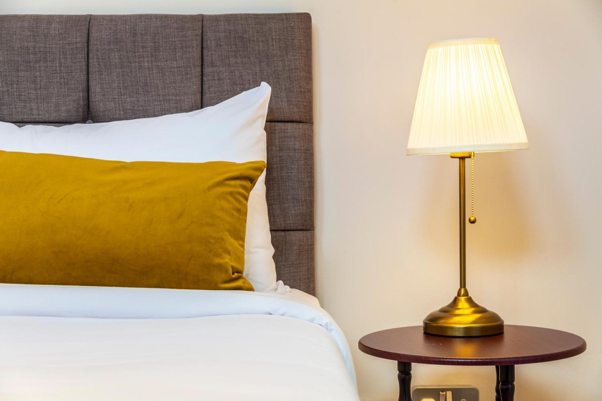 Lotus Guesthouse Londra Dış mekan fotoğraf