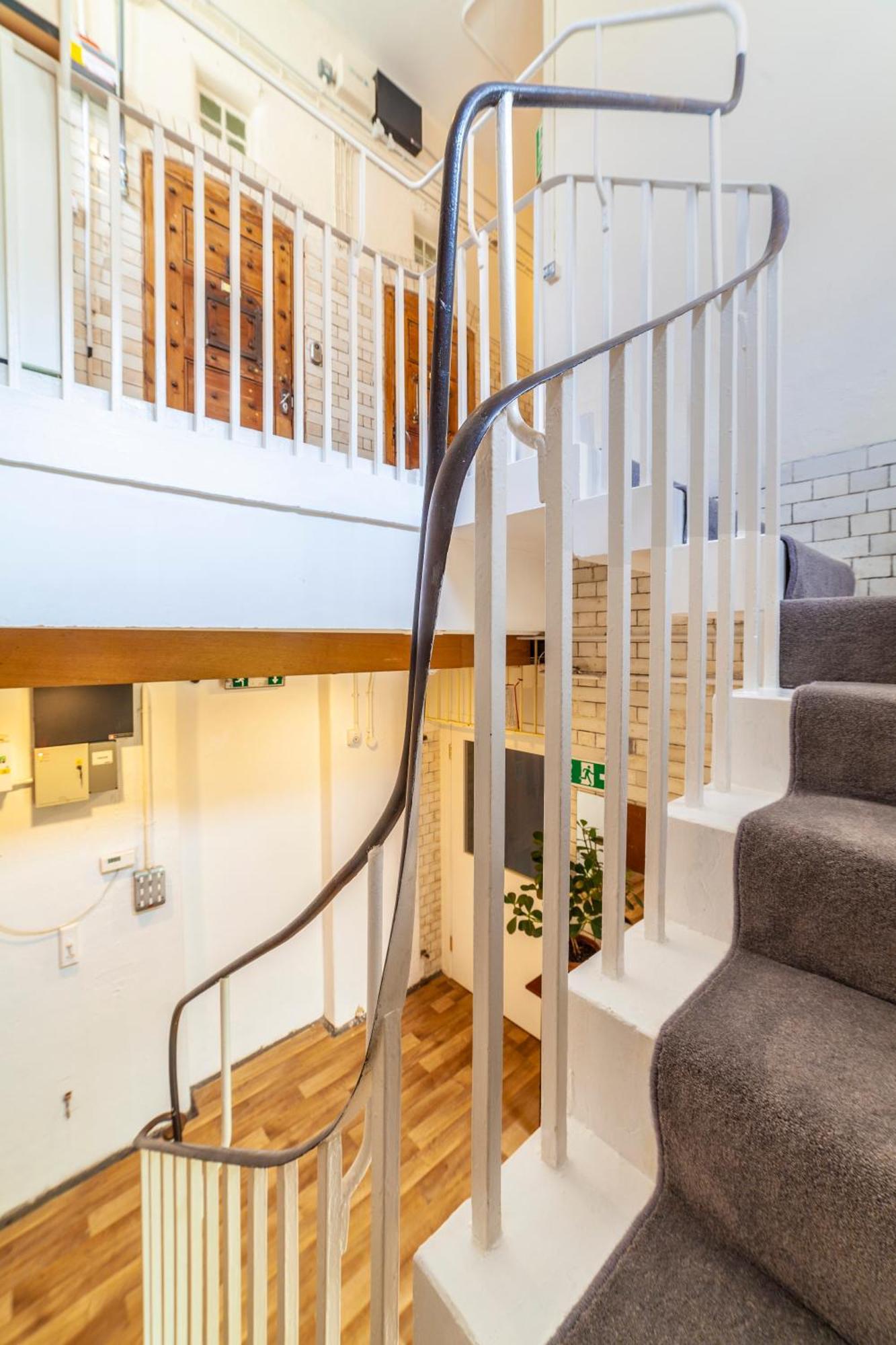 Lotus Guesthouse Londra Dış mekan fotoğraf